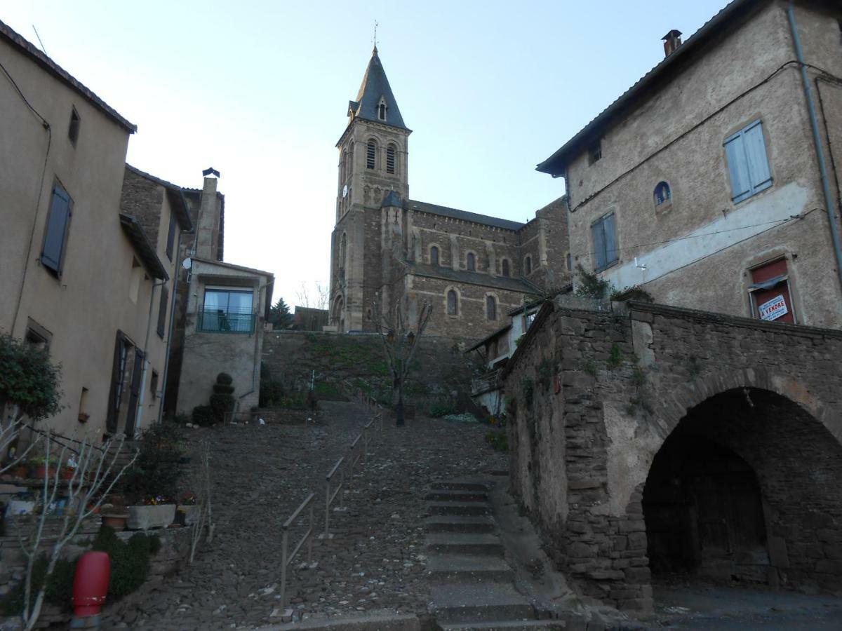 Chambre D'Hotes Des Monts Saint-Izaire Exterior photo